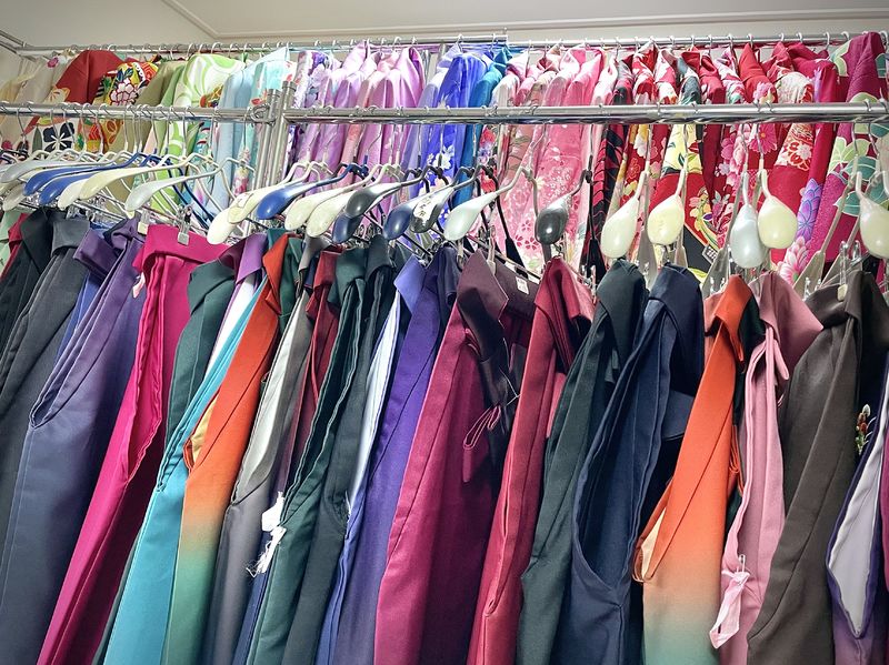 59121B56-87E4-463C-B6A9-5006..